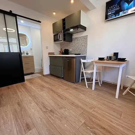 « le Petit Prat » アパート